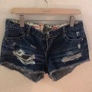 Cici Shorts size 11